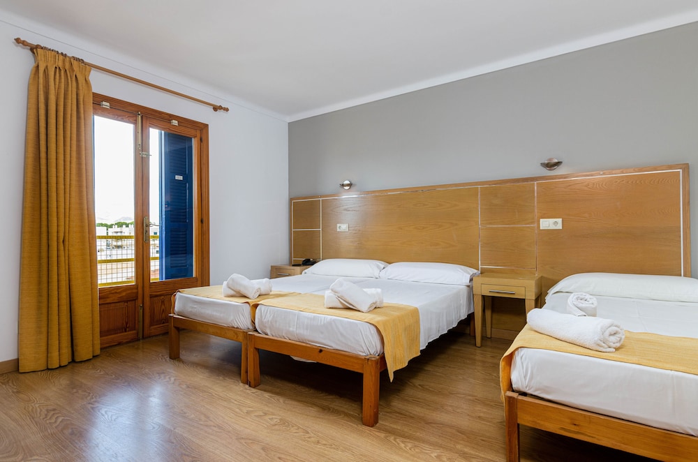 Triple Room, Balcony (with extra bed) - Photo 1