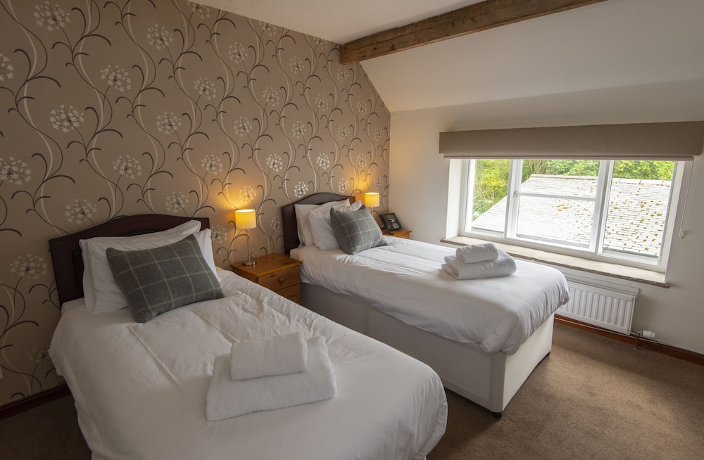 Standard Twin Room, 2 Twin Beds, Ensuite photo 1