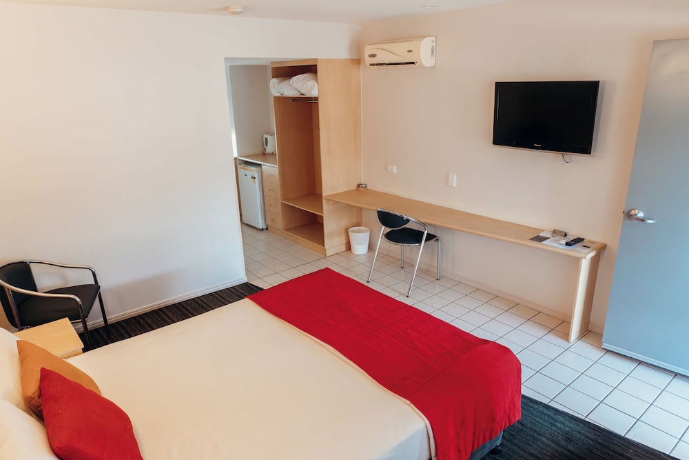 Standard Room, Non Smoking (Mayfair Queen Room) photo 2