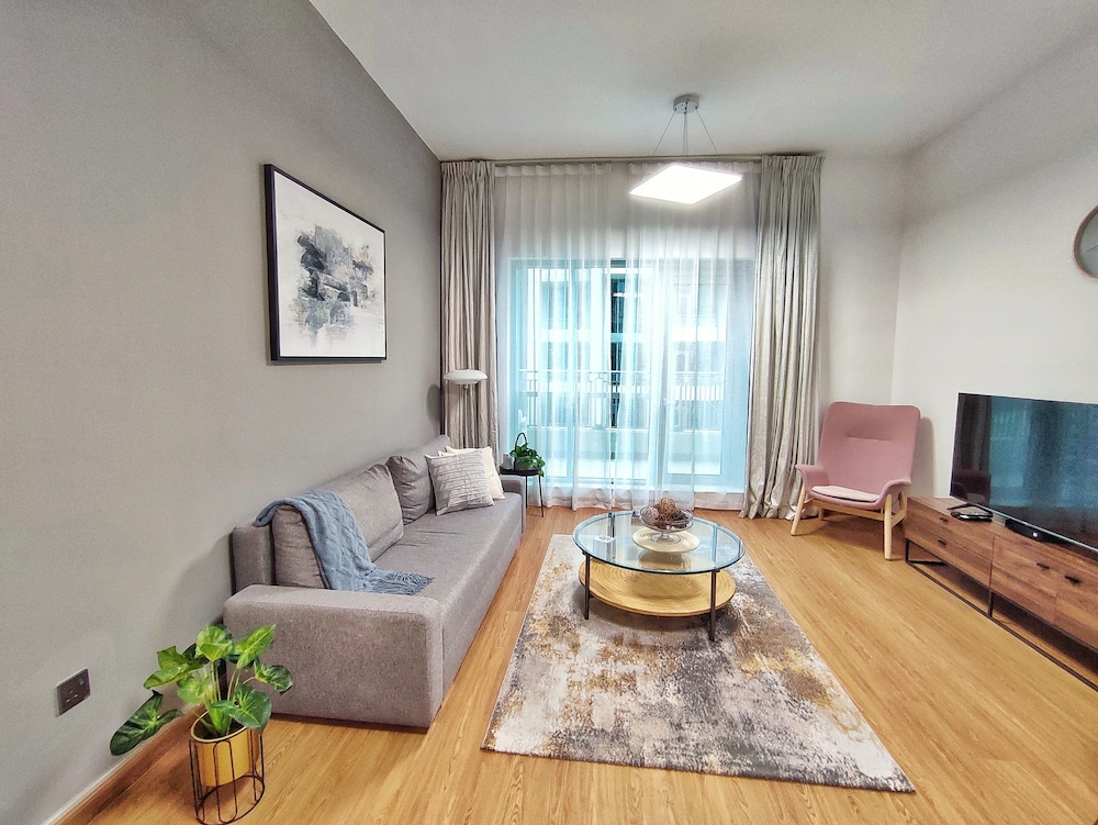 Design Apartment, 1 Bedroom (Foundtain Views) photo 1