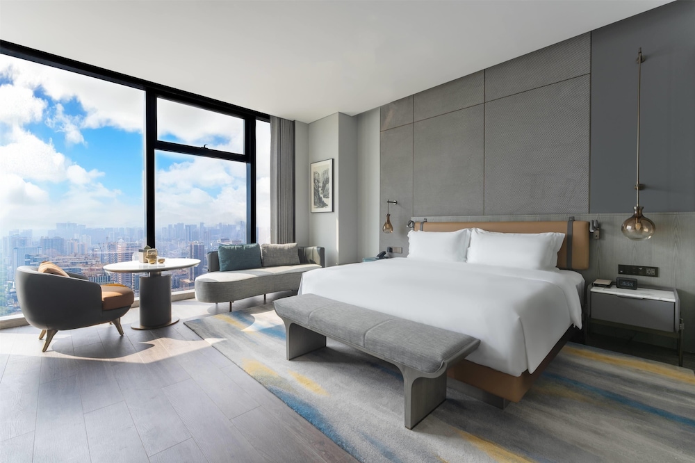 Room, 1 King Bed, City View photo 1