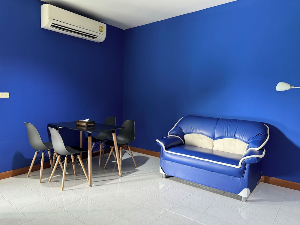 Deluxe Suite - Photo 12