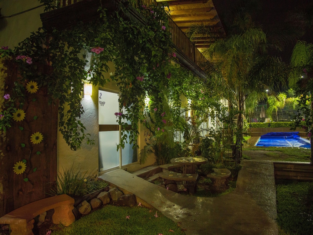Comfort Villa, 2 Double Beds, Accessible, Pool View photo 1