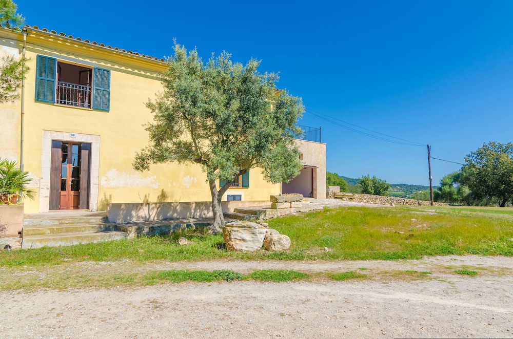 Villa photo 3