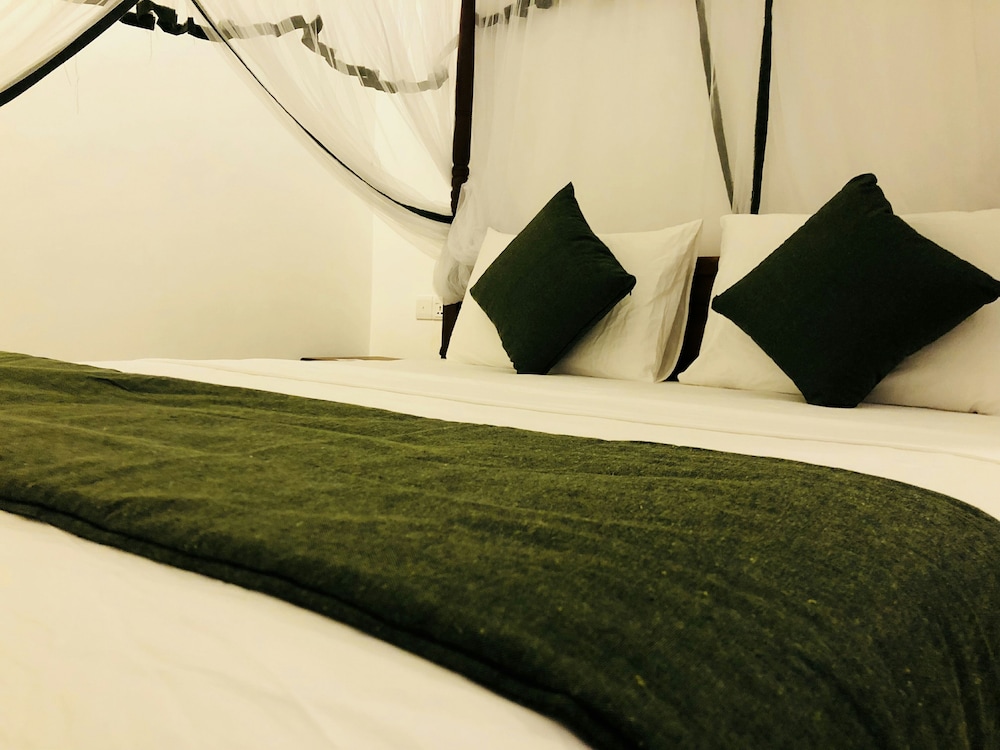 Deluxe Double Or Twin Room, 1 Bedroom, Sea View, Sea Facing photo 2