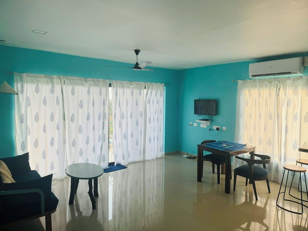 Comfort Haven Mountain and Seaview 1BHK