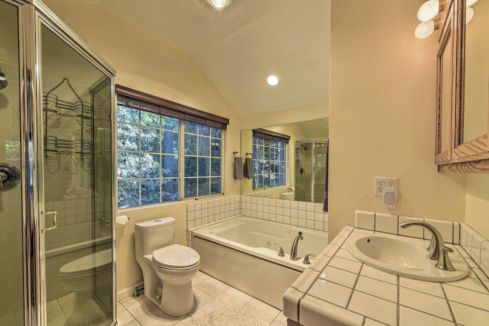 House (4 Bedrooms) photo 2