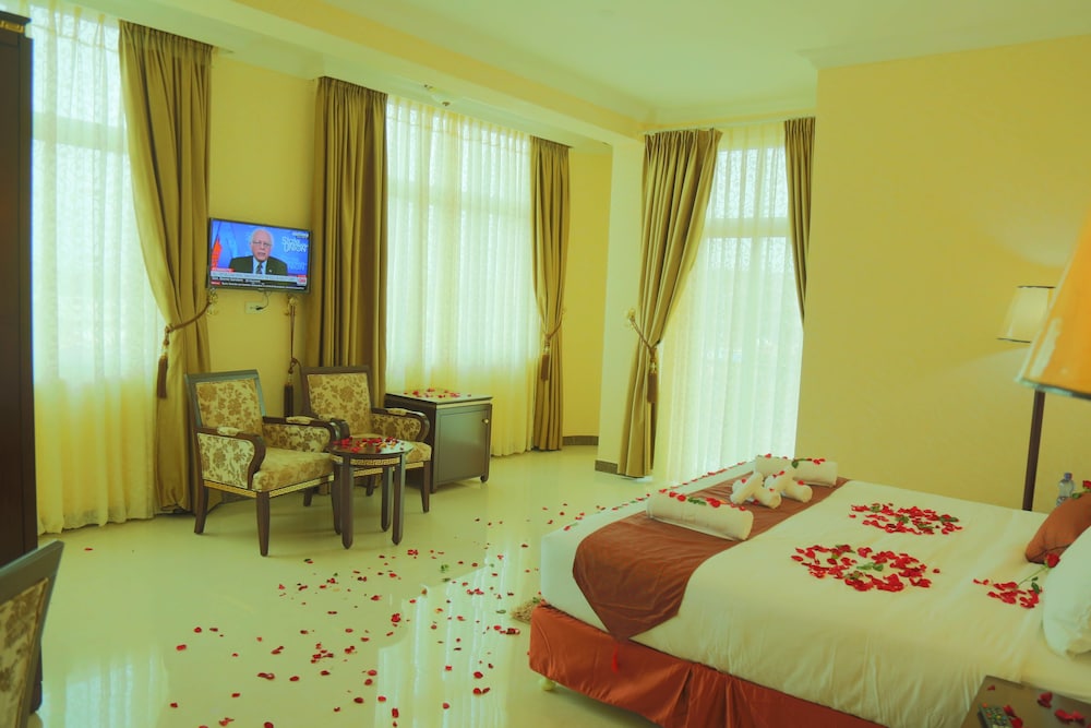 Room, 1 King Bed photo 1