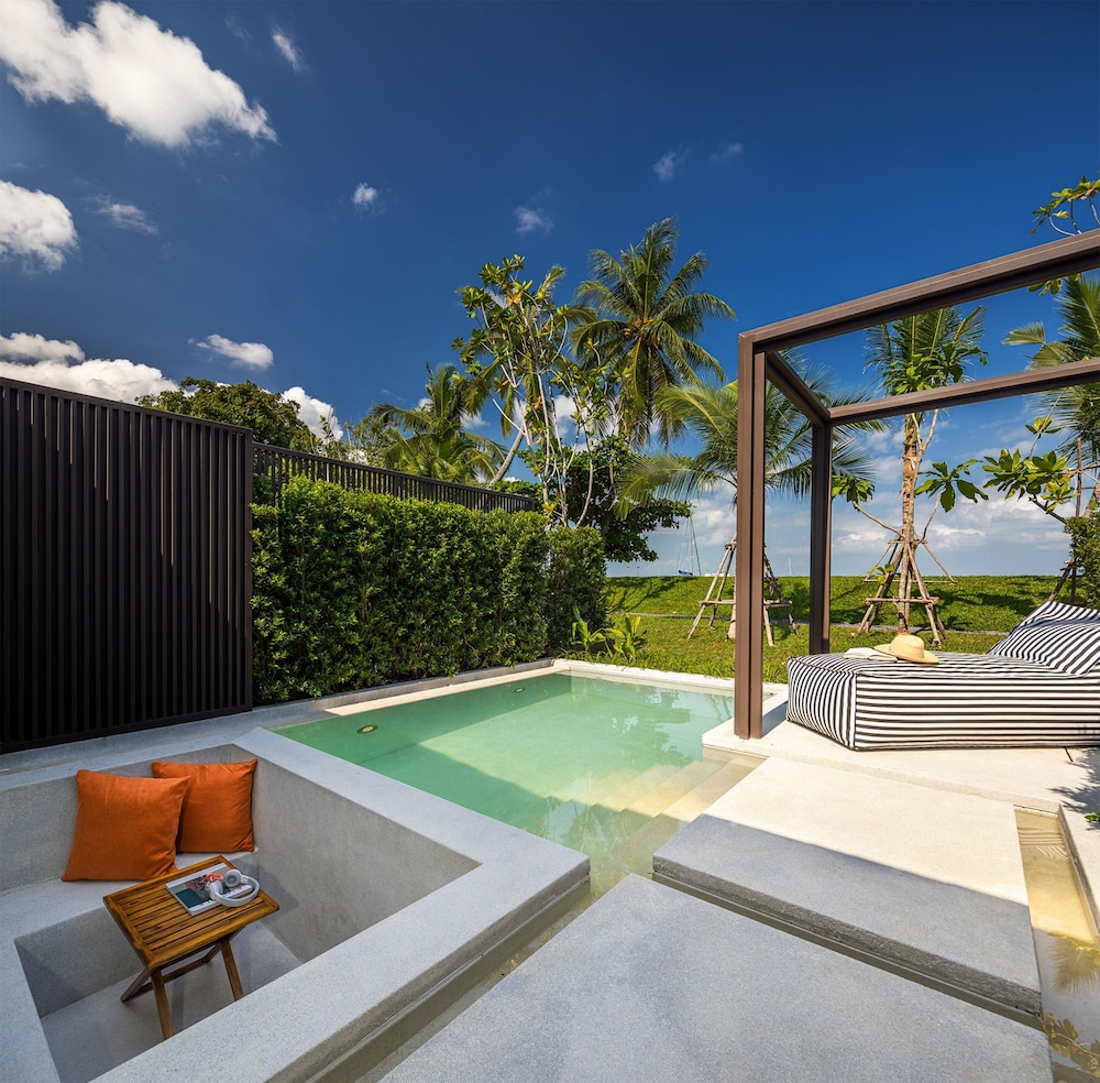 Beachfront Pool Villa - Photo 7