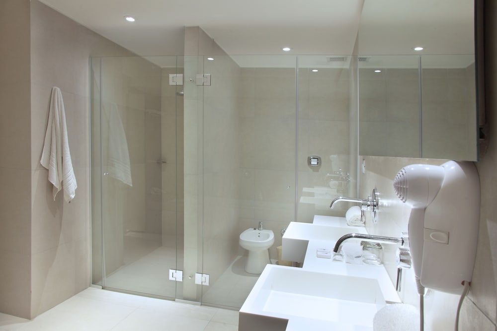 Classic Room, 1 King Bed, Accessible