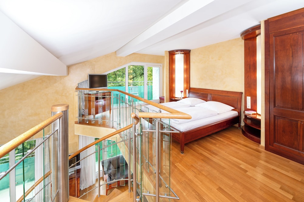 Family Duplex, 2 Bedrooms, 2 Bathrooms, Mountain View photo 2