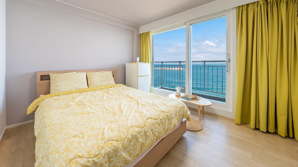 Basic Room, 1 Bedroom (303(Oceanview)) photo 1
