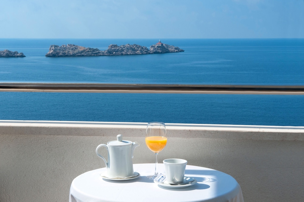 Executive Double Room, Balcony, Sea View