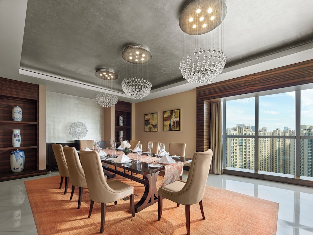 Presidential Suite photo 3