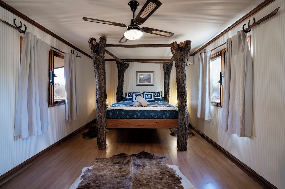 Cottage (Timber Cottage) photo 2