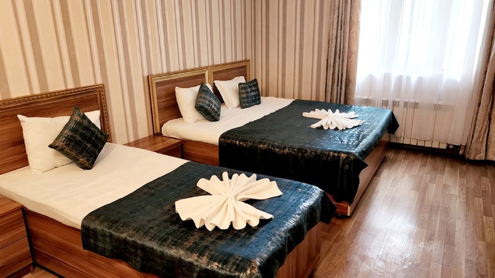 Basic Twin Room