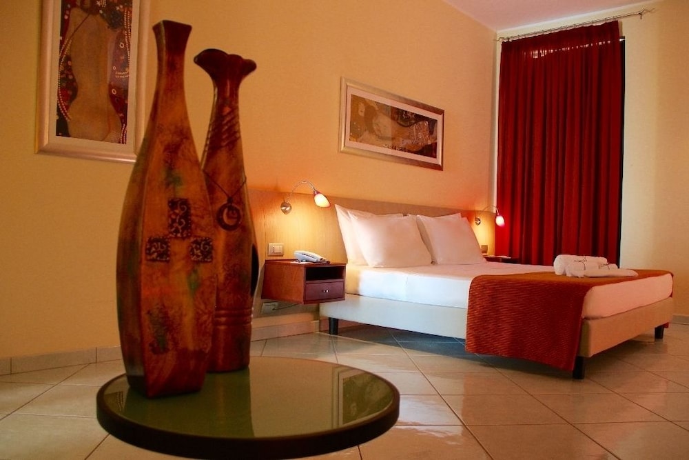 Basic Double Room photo 3