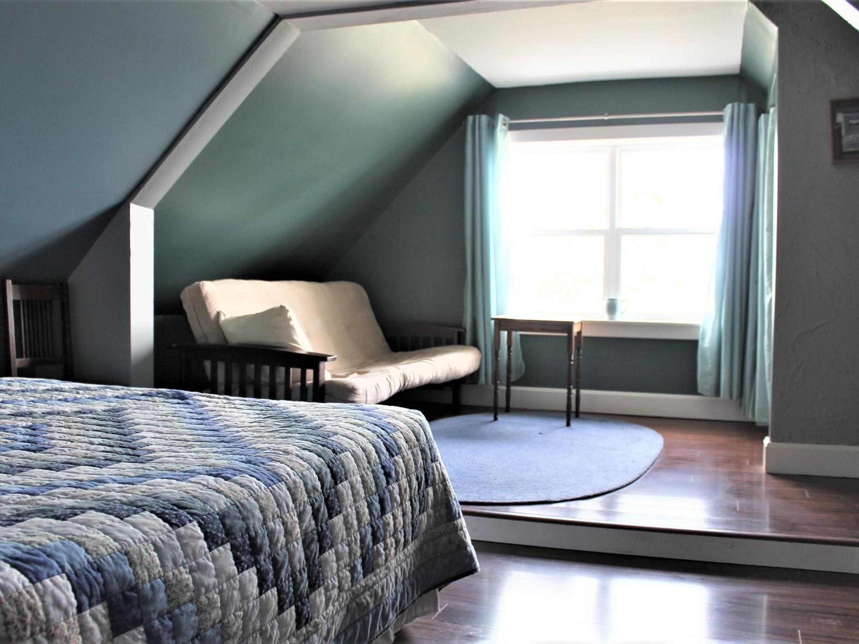 Deluxe Queen Room photo 3