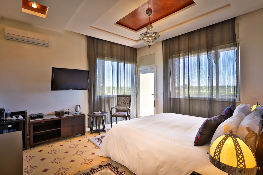 Deluxe Double Room, Mountain View photo 2