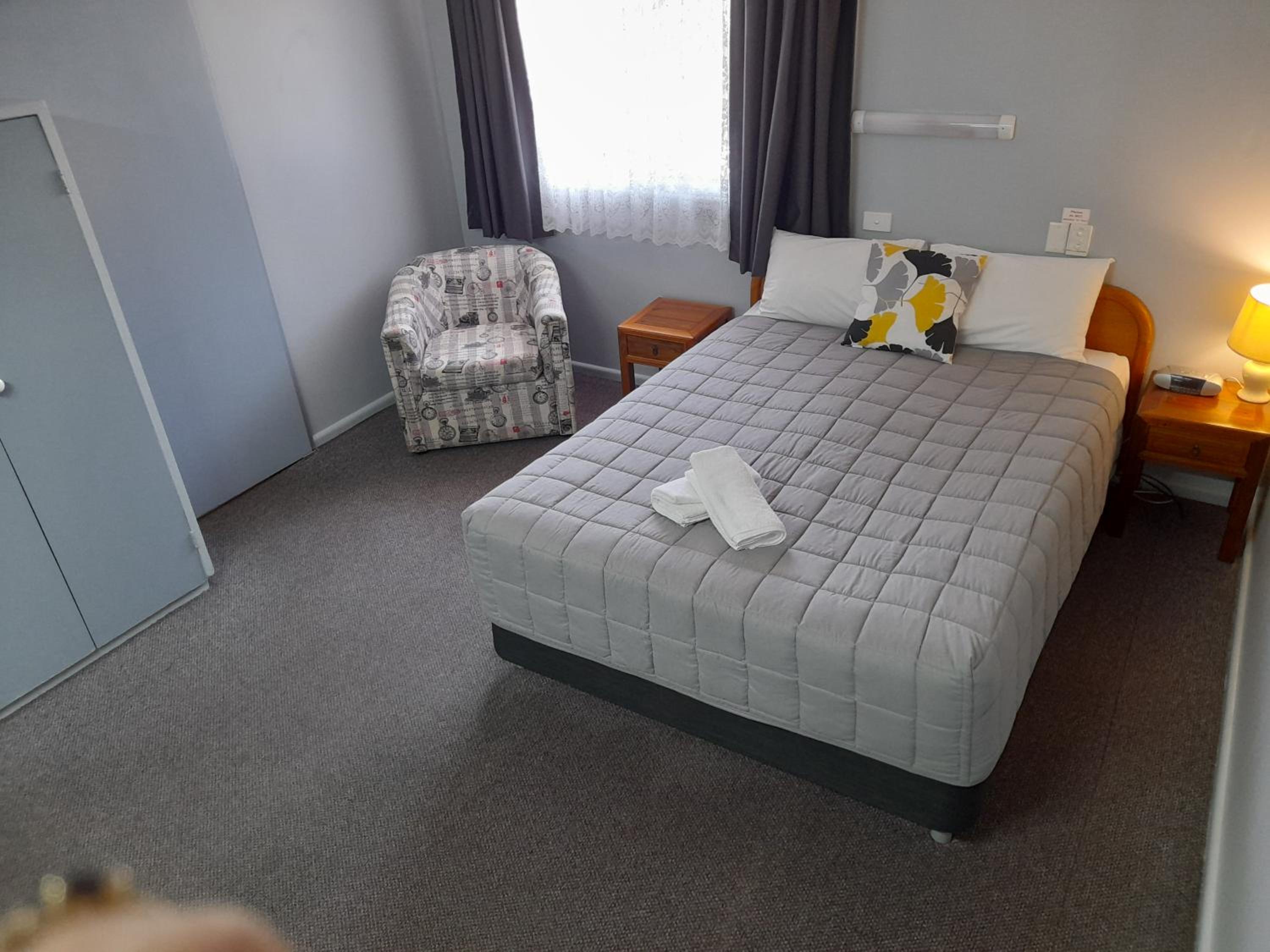 Queen Suite photo 3