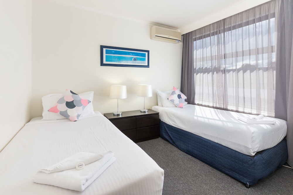 Two Bedroom Apartment - Gipps Street Building - Photo 2