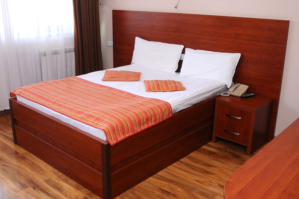 Standard Double Room photo 2