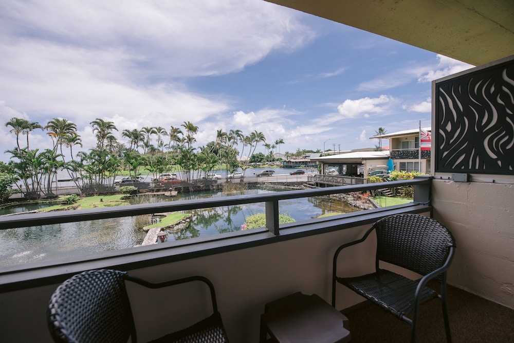 Room, 2 Double Beds, Balcony, Bay View - Photo 4