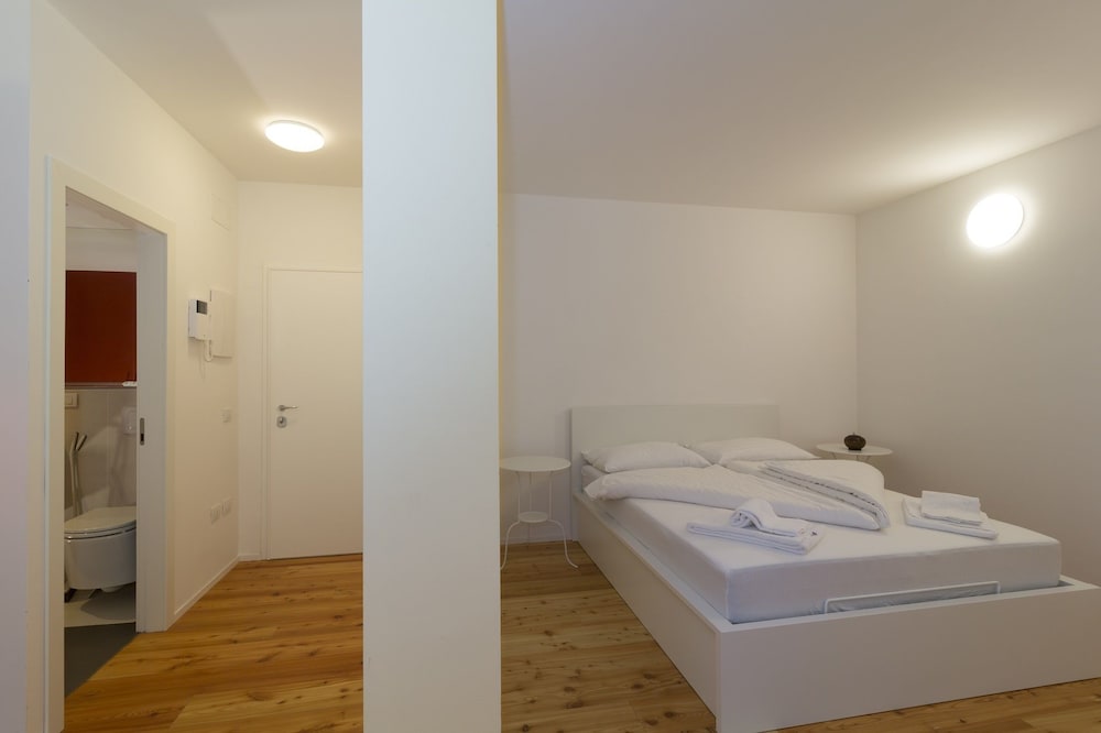 Comfort Apartment, 1 Queen Bed with Sofa bed, Mountainside