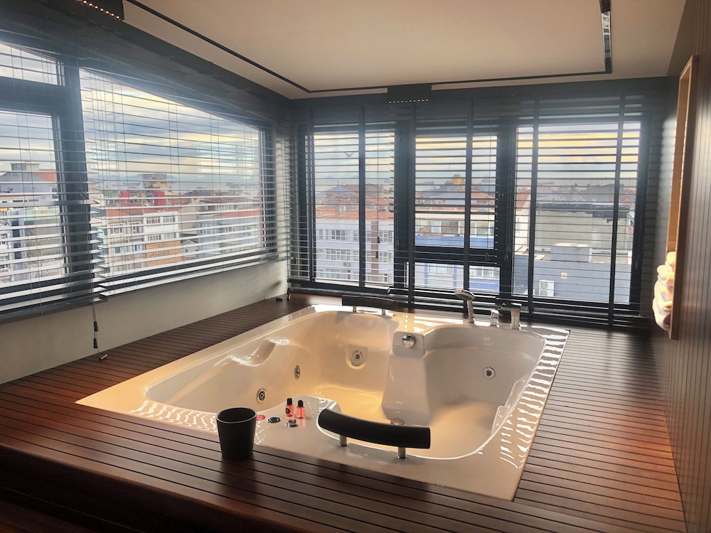 Deluxe Studio Suite, Smoking photo 3