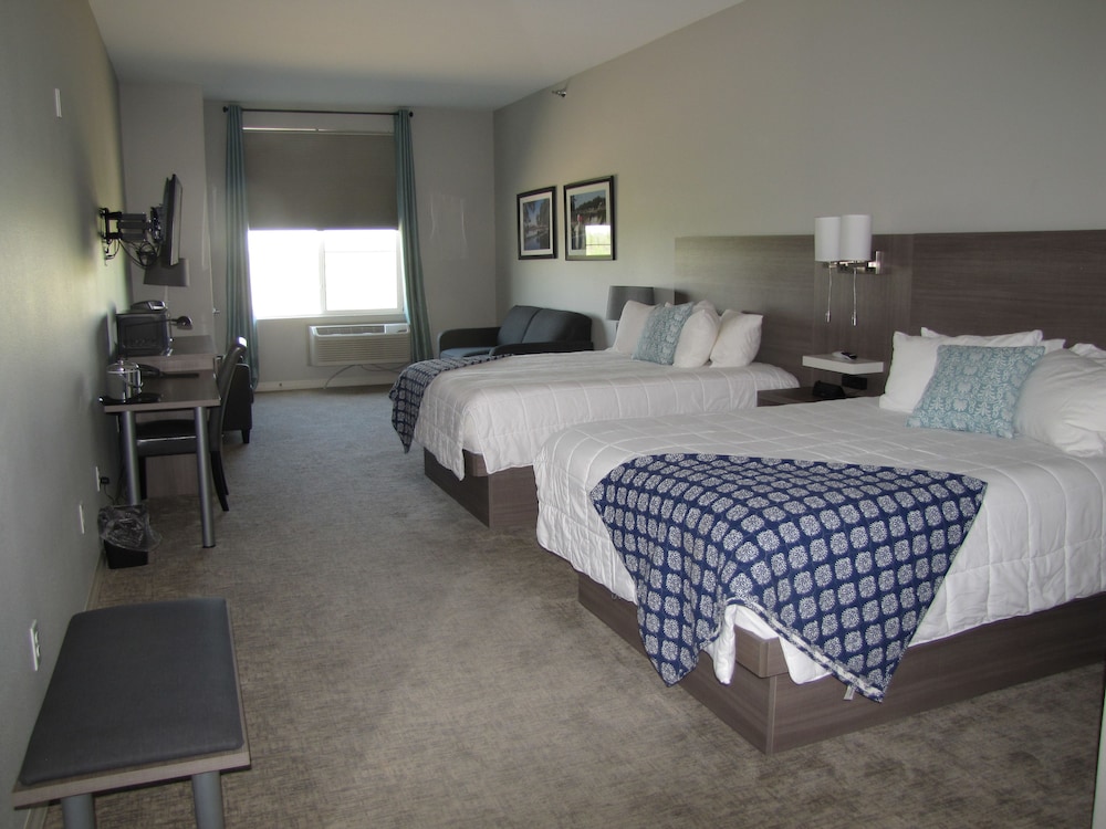 Standard Suite, Multiple Beds, Non Smoking photo 1