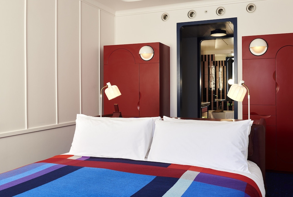 Room (King Of Kings) photo 2