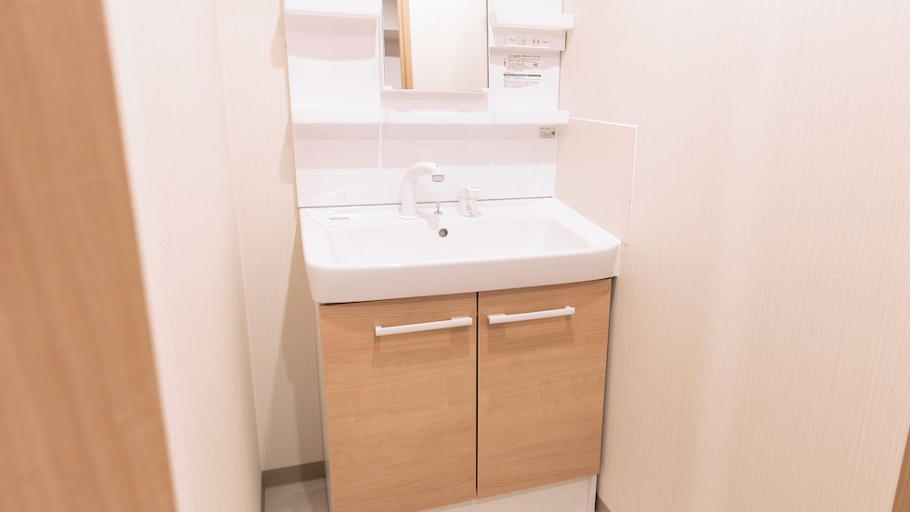 Superior Japanese Style 4-pax without bath,Non-Smoking photo 3