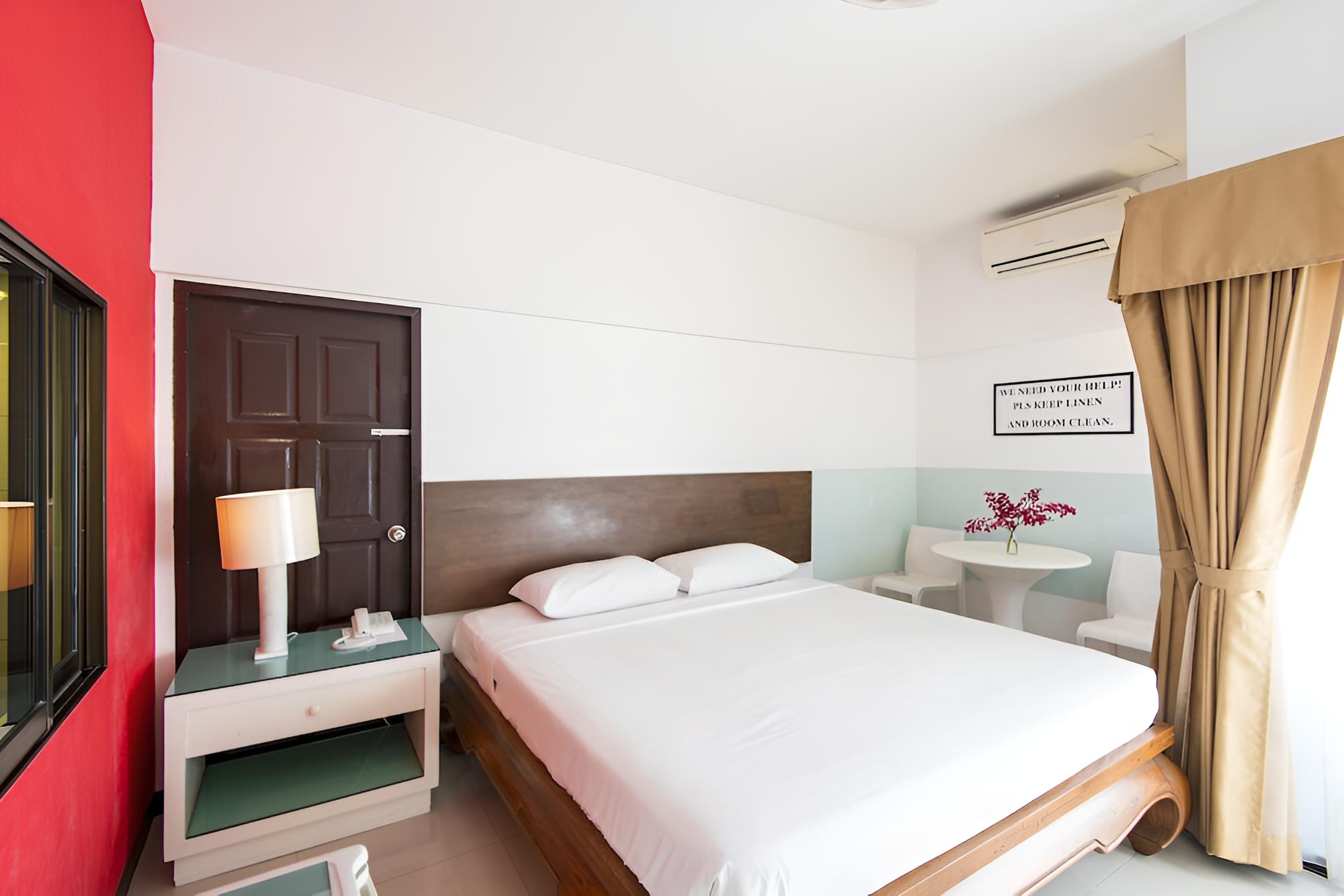 Deluxe Double Room photo 2
