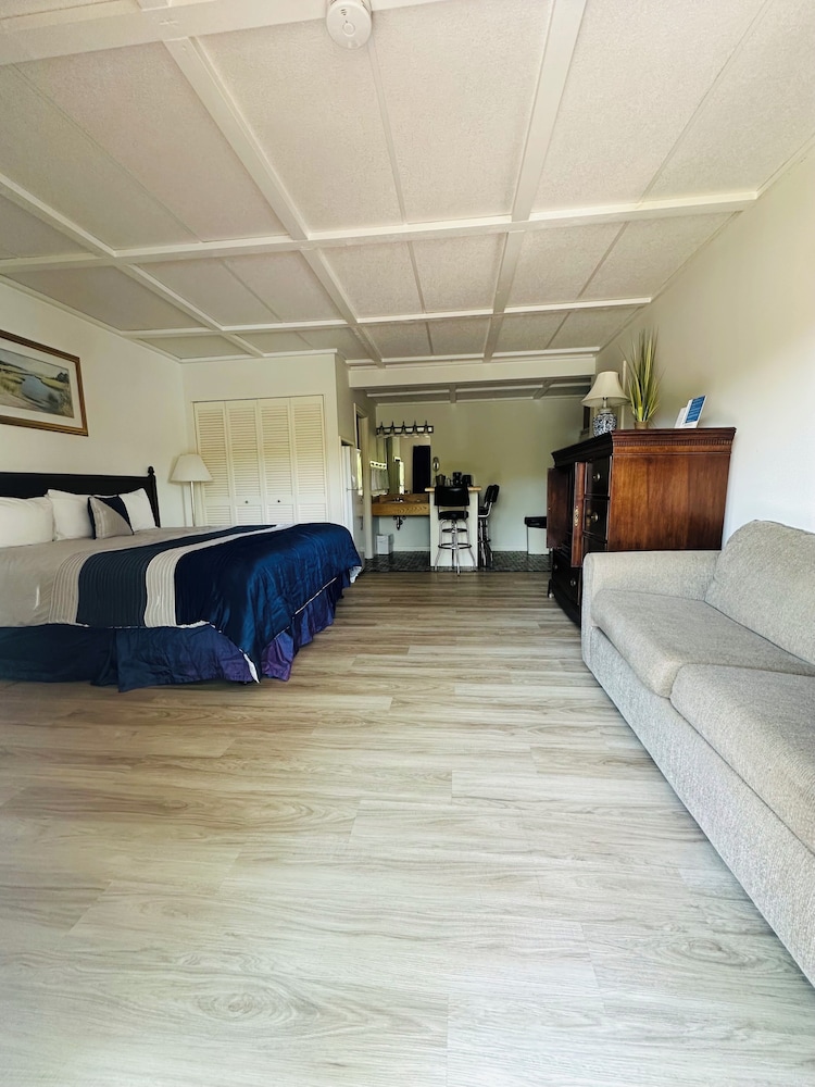 Standard Room, Kitchenette, Beachside photo 1