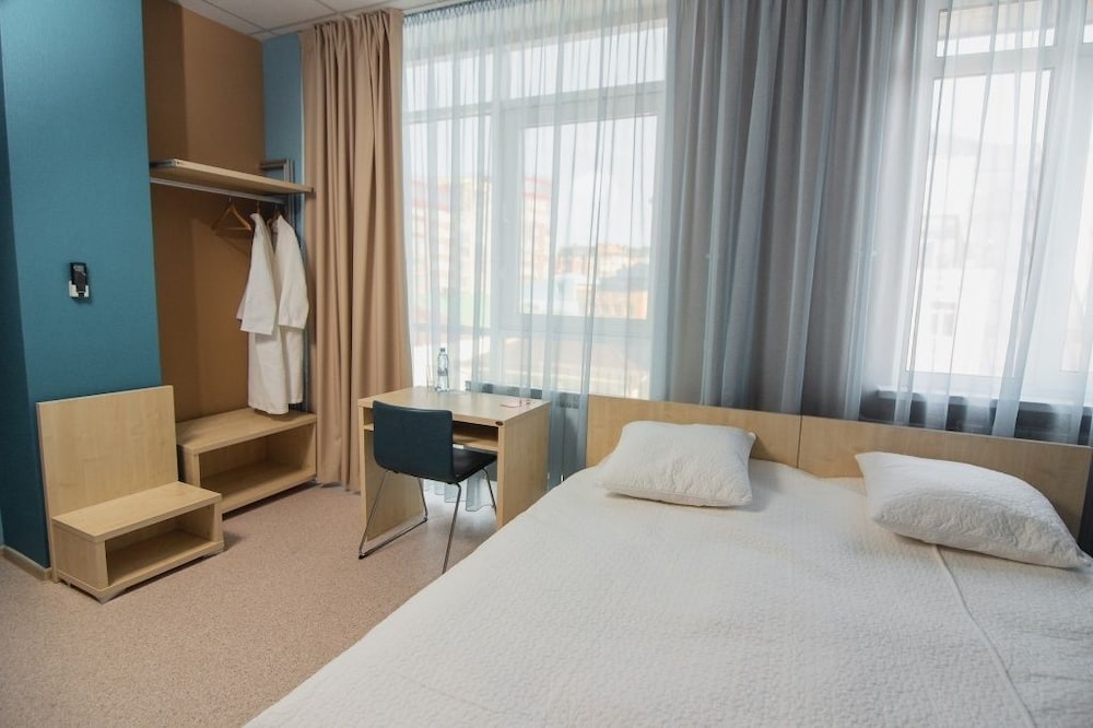 Standard Double or Twin Room, Bathtub photo 2