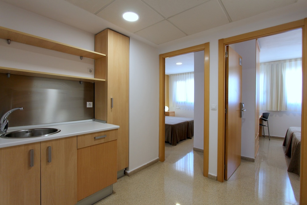 Double Room - Photo 5