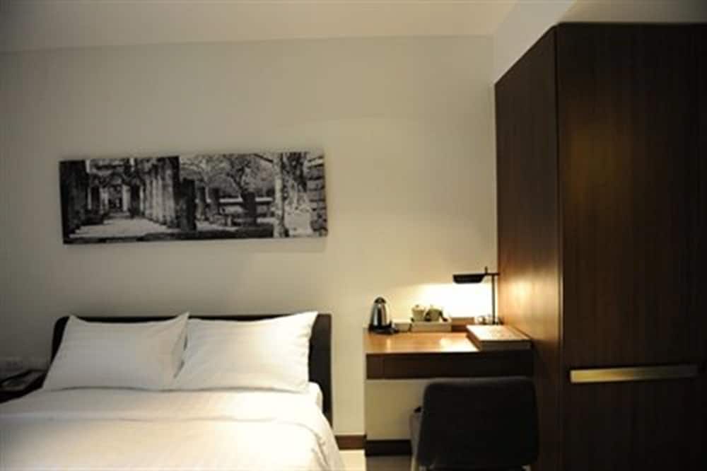 Standard Double Room (XS) photo 2