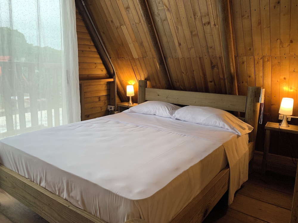 Romantic Chalet, Kitchenette, City View