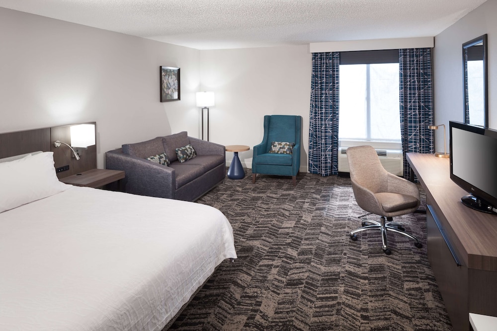 Junior Suite, 1 King Bed - Photo 2