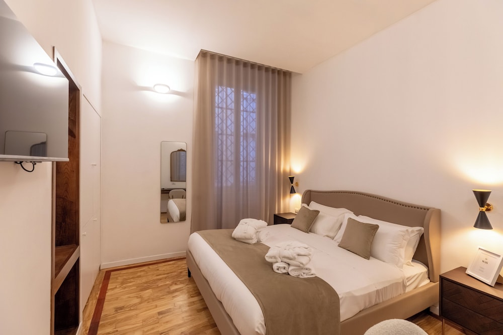 Superior Double Room, 1 King Bed, Kitchen