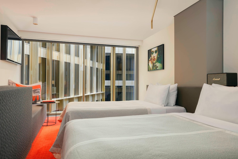 Deluxe Room, 2 Twin Beds photo 3