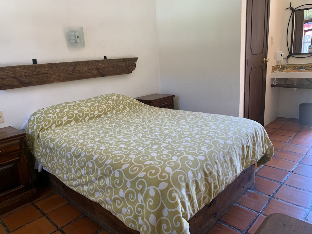 Standard Room photo 3