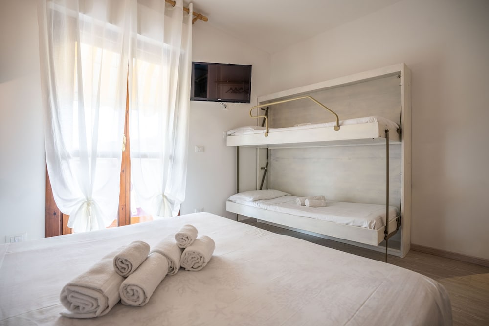 Standard Quadruple Room photo 2