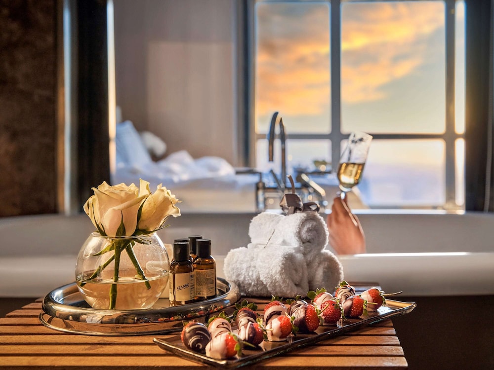 Fairmont Gold, Signature Double Room, 1 Double Bed, Non Smoking