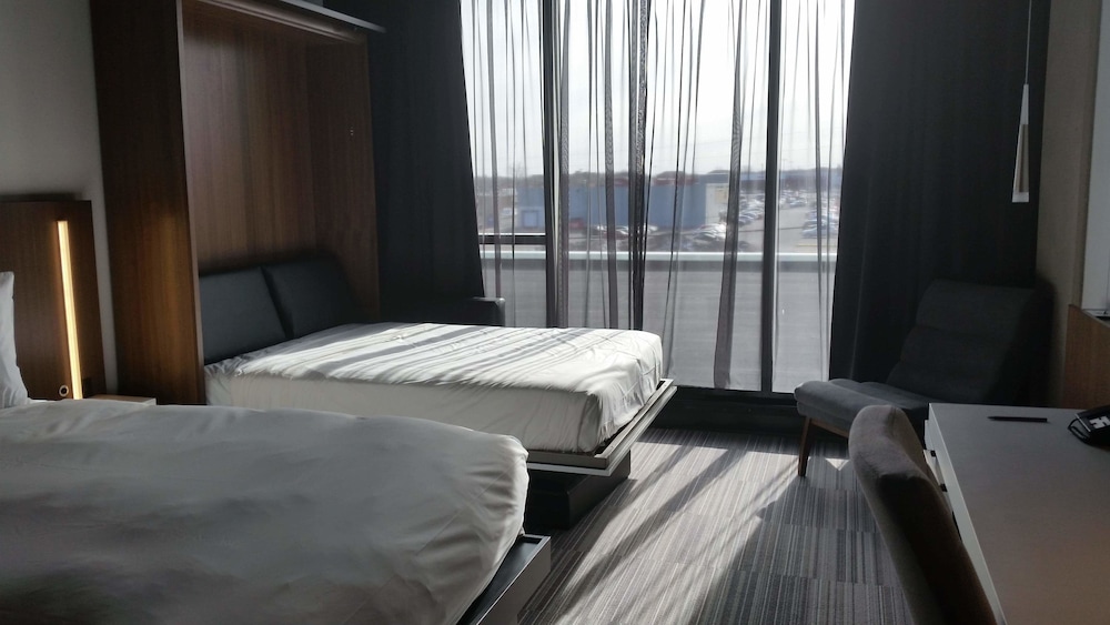 Standard Room, Multiple Beds photo 1