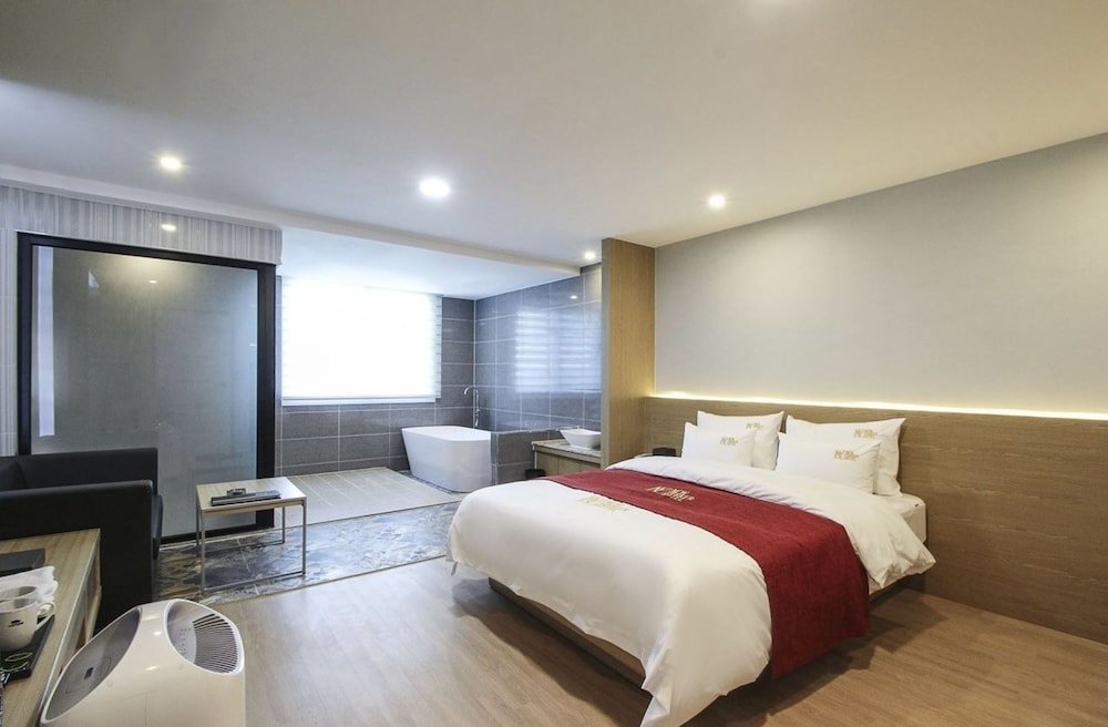 Standard Room, 1 Double Bed