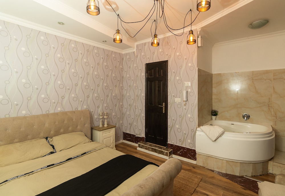 Exclusive Suite
