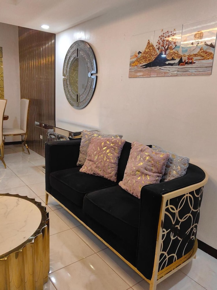 House, 1 Bedroom, Balcony, City View