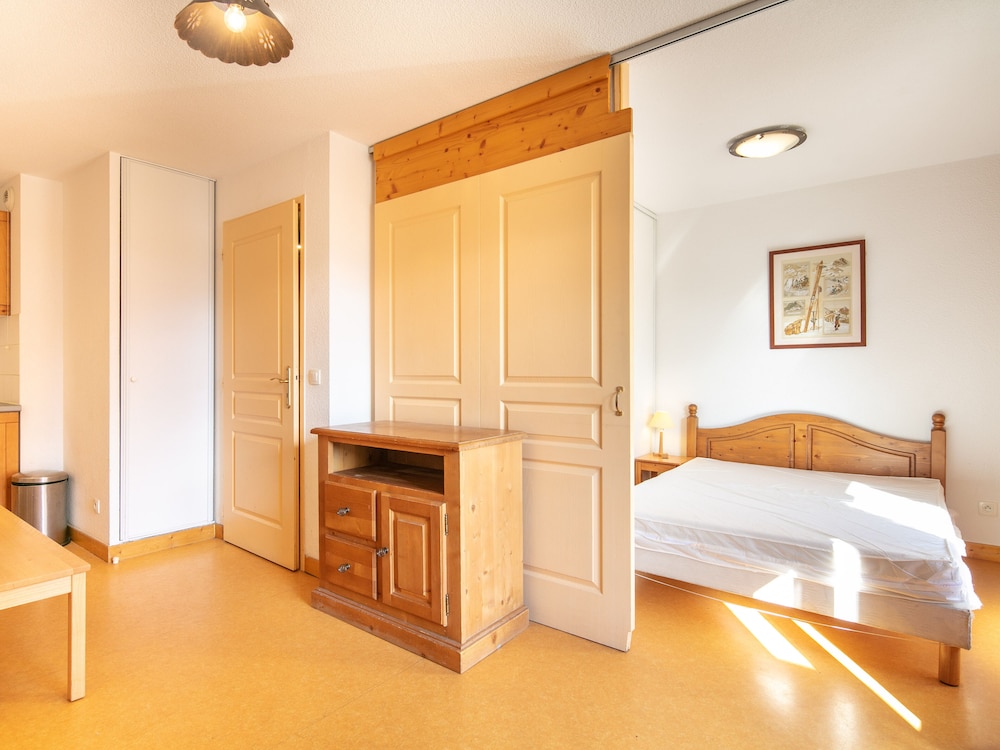 Studio Cabin 4 People