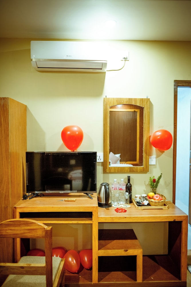 Deluxe Twin Room - Photo 10